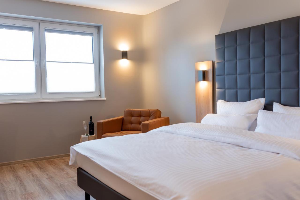 Hotel Circle Inn Ramstein-Miesenbach Buitenkant foto