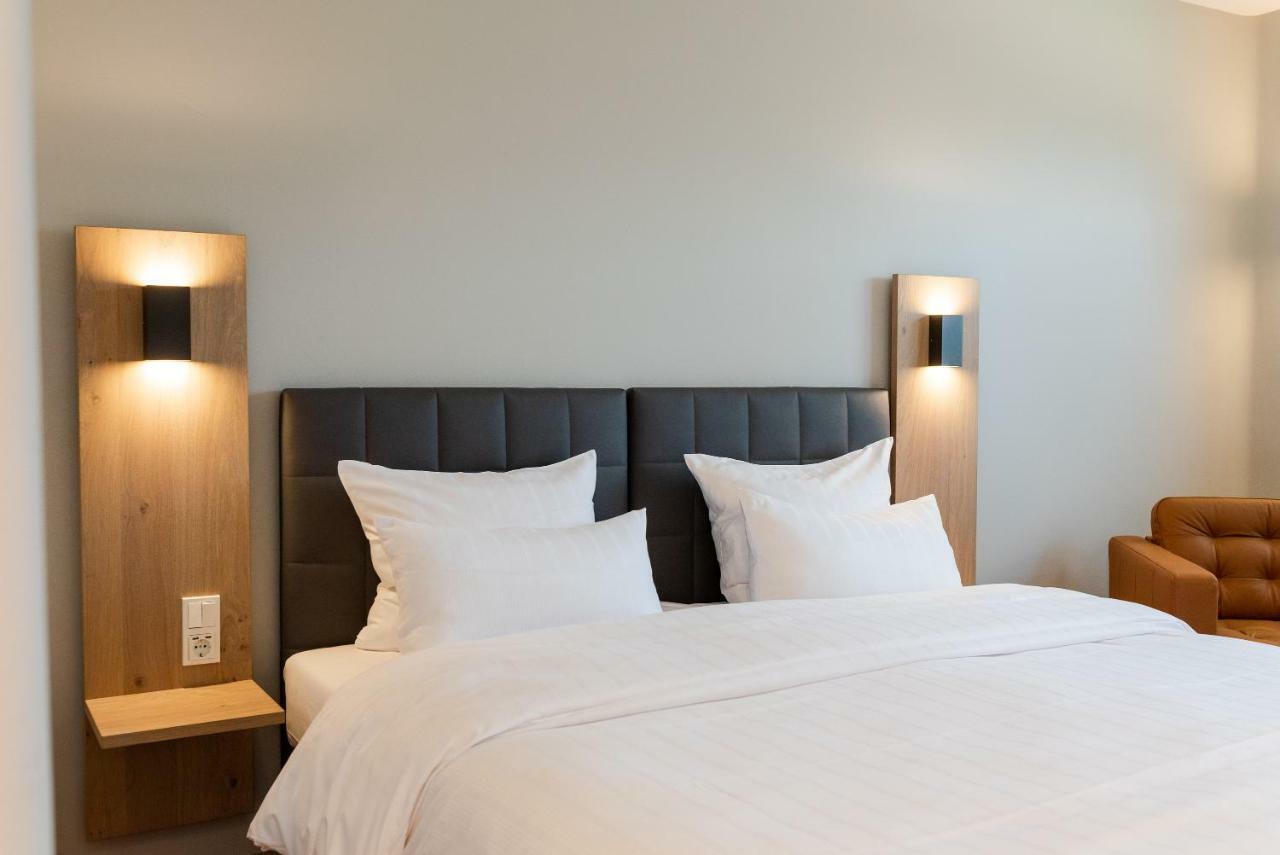 Hotel Circle Inn Ramstein-Miesenbach Buitenkant foto